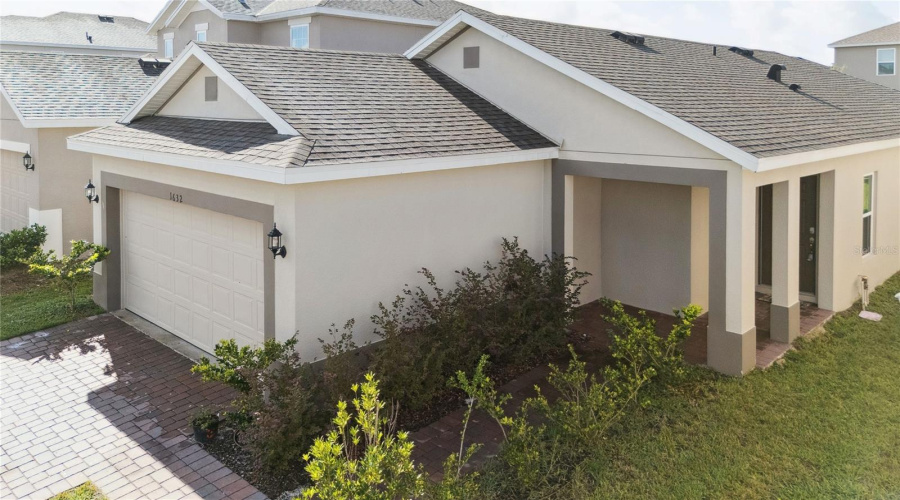 DAVENPORT, Florida 33837, 4 Bedrooms Bedrooms, ,2 BathroomsBathrooms,Residential,For Sale,SWAN SWIM,0,MFRO6342530