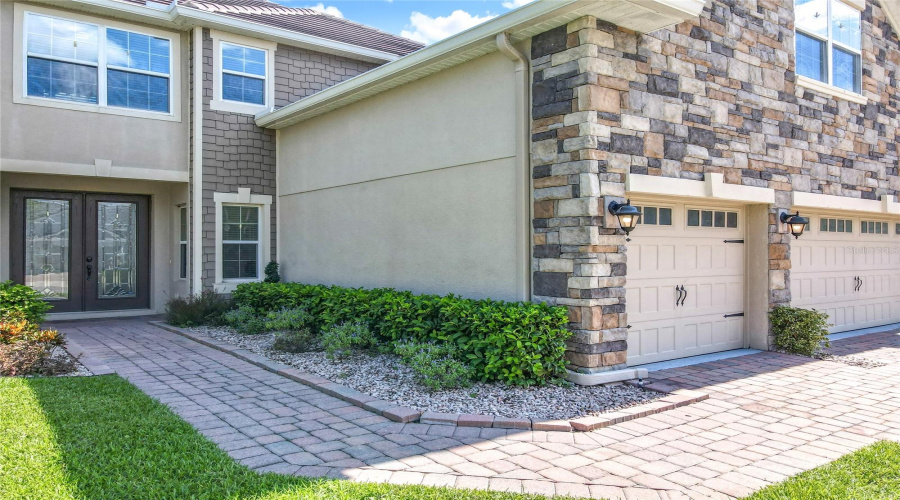 ORLANDO, Florida 32836, 5 Bedrooms Bedrooms, ,4 BathroomsBathrooms,Residential,For Sale,LAVANDE,0,MFRO6320957