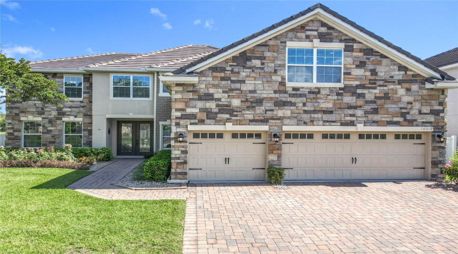 ORLANDO, Florida 32836, 5 Bedrooms Bedrooms, ,4 BathroomsBathrooms,Residential,For Sale,LAVANDE,0,MFRO6320957