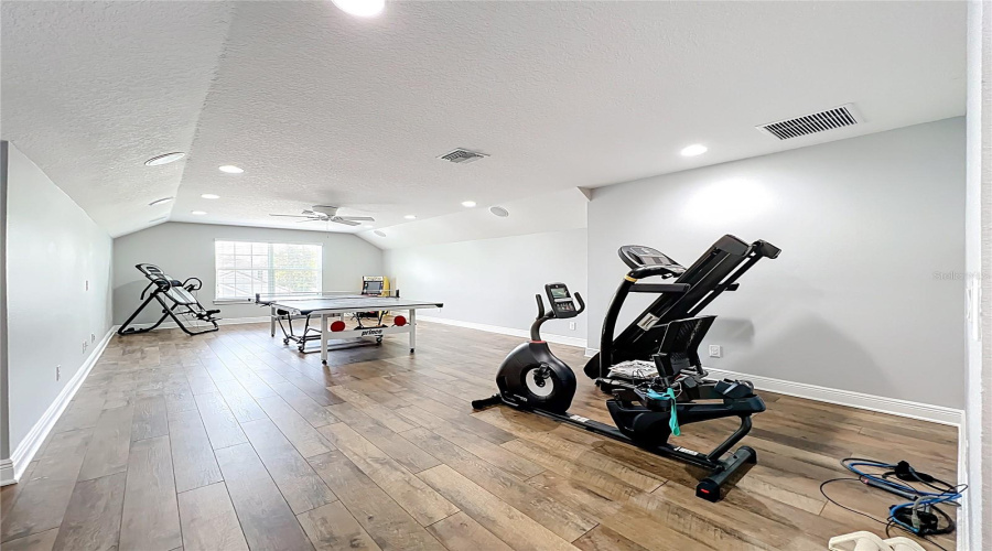 ORLANDO, Florida 32836, 5 Bedrooms Bedrooms, ,4 BathroomsBathrooms,Residential,For Sale,LAVANDE,0,MFRO6320957