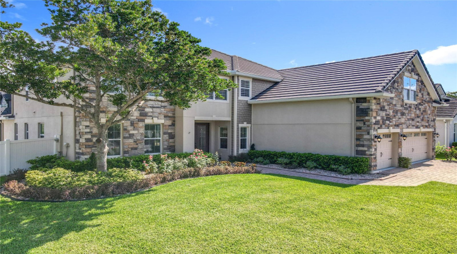 ORLANDO, Florida 32836, 5 Bedrooms Bedrooms, ,4 BathroomsBathrooms,Residential,For Sale,LAVANDE,0,MFRO6320957