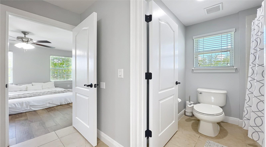 ORLANDO, Florida 32836, 5 Bedrooms Bedrooms, ,4 BathroomsBathrooms,Residential,For Sale,LAVANDE,0,MFRO6320957