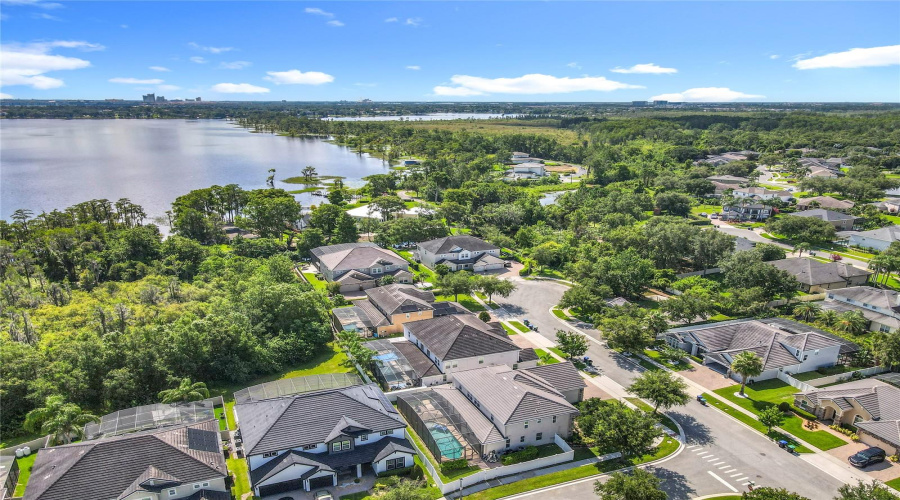 ORLANDO, Florida 32836, 5 Bedrooms Bedrooms, ,4 BathroomsBathrooms,Residential,For Sale,LAVANDE,0,MFRO6320957