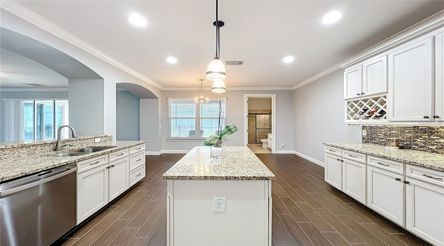 ORLANDO, Florida 32836, 5 Bedrooms Bedrooms, ,4 BathroomsBathrooms,Residential,For Sale,LAVANDE,0,MFRO6320957