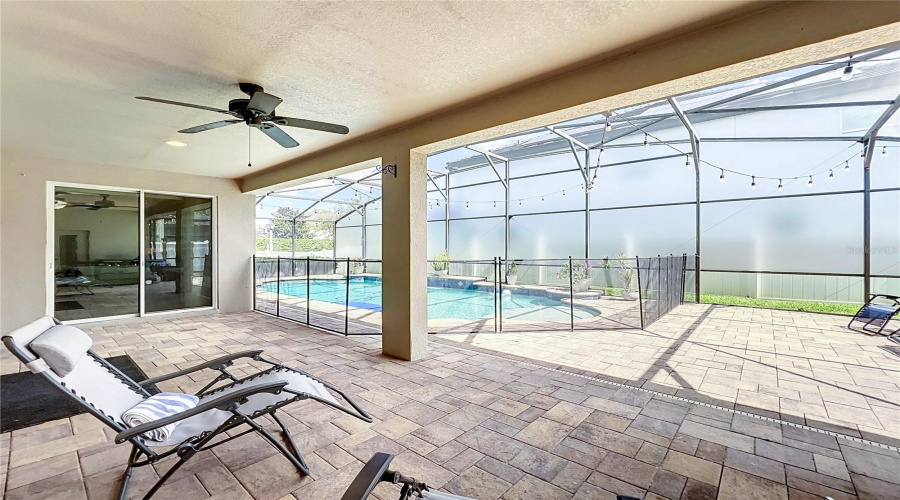 ORLANDO, Florida 32836, 5 Bedrooms Bedrooms, ,4 BathroomsBathrooms,Residential,For Sale,LAVANDE,0,MFRO6320957