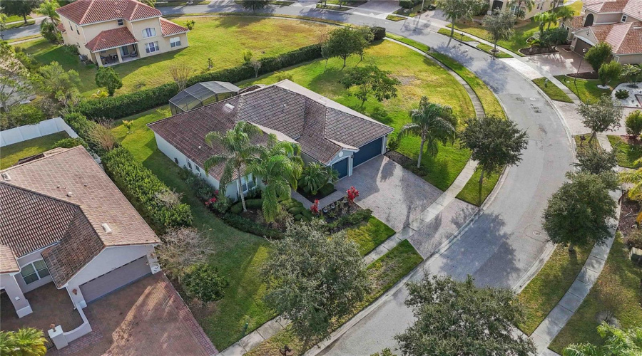 KISSIMMEE, Florida 34746, 4 Bedrooms Bedrooms, ,2 BathroomsBathrooms,Residential,For Sale,SOMERSET,0,MFRO6376184