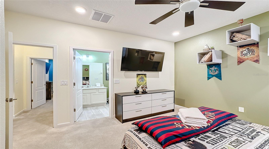 KISSIMMEE, Florida 34746, 15 Bedrooms Bedrooms, ,15 BathroomsBathrooms,Residential,For Sale,SHANTI,0,MFRO6352870