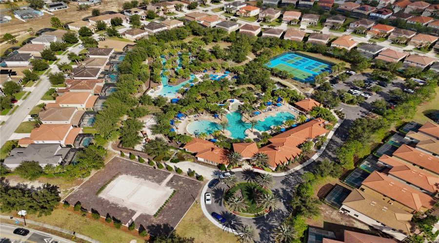 DAVENPORT, Florida 33837, 6 Bedrooms Bedrooms, ,4 BathroomsBathrooms,Residential,For Sale,OAKTREE,0,MFRO6375379