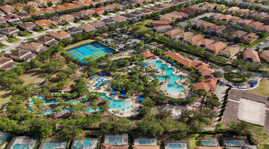 DAVENPORT, Florida 33837, 6 Bedrooms Bedrooms, ,4 BathroomsBathrooms,Residential,For Sale,OAKTREE,0,MFRO6375379