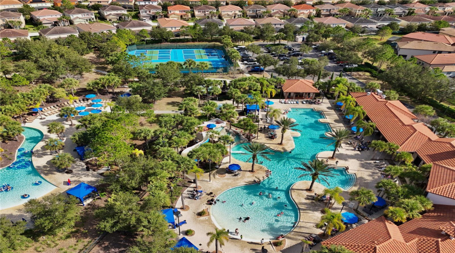 DAVENPORT, Florida 33837, 6 Bedrooms Bedrooms, ,4 BathroomsBathrooms,Residential,For Sale,OAKTREE,0,MFRO6375379