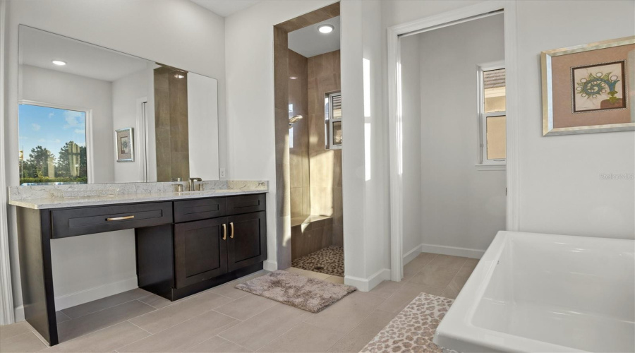 DAVENPORT, Florida 33837, 4 Bedrooms Bedrooms, ,3 BathroomsBathrooms,Residential,For Sale,HAMPTON,0,MFRL4958830