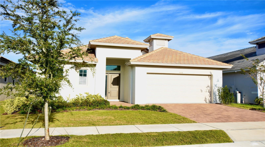 DAVENPORT, Florida 33837, 4 Bedrooms Bedrooms, ,3 BathroomsBathrooms,Residential,For Sale,HAMPTON,0,MFRL4958830