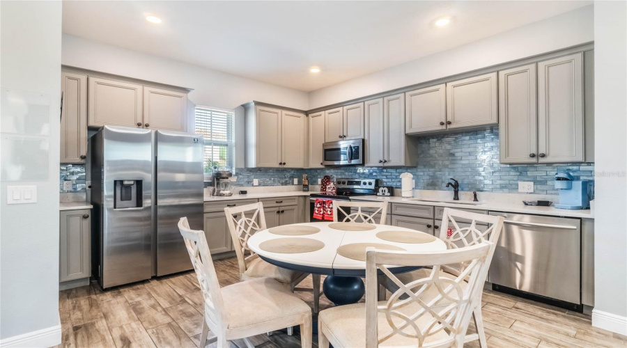 KISSIMMEE, Florida 34747, 4 Bedrooms Bedrooms, ,3 BathroomsBathrooms,Residential,For Sale,SANDY TOES,0,MFRS5142398