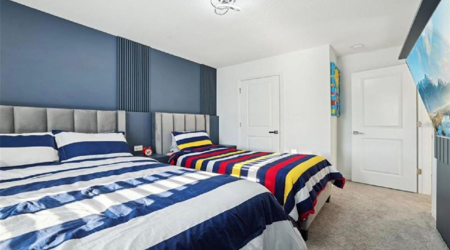 DAVENPORT, Florida 33896, 3 Bedrooms Bedrooms, ,2 BathroomsBathrooms,Residential,For Sale,LONGBOAT,0,MFRO6376511