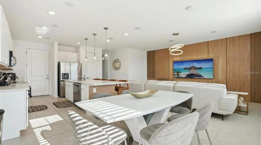 DAVENPORT, Florida 33896, 3 Bedrooms Bedrooms, ,2 BathroomsBathrooms,Residential,For Sale,LONGBOAT,0,MFRO6376511