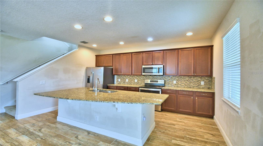 DAVENPORT, Florida 33896, 4 Bedrooms Bedrooms, ,3 BathroomsBathrooms,Residential,For Sale,ABERDEEN,0,MFRO6376344