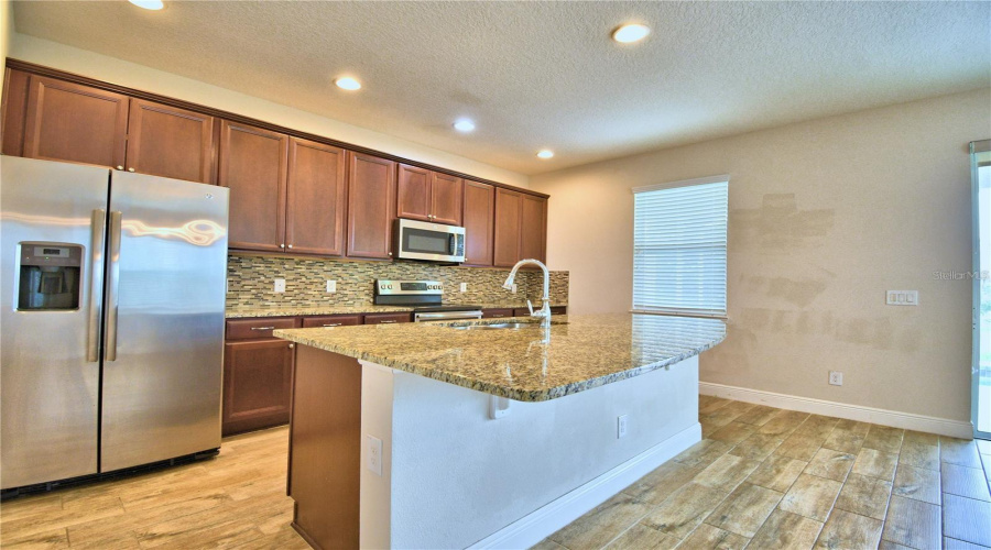 DAVENPORT, Florida 33896, 4 Bedrooms Bedrooms, ,3 BathroomsBathrooms,Residential,For Sale,ABERDEEN,0,MFRO6376344