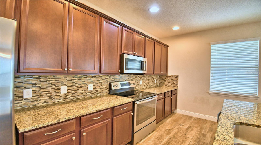 DAVENPORT, Florida 33896, 4 Bedrooms Bedrooms, ,3 BathroomsBathrooms,Residential,For Sale,ABERDEEN,0,MFRO6376344