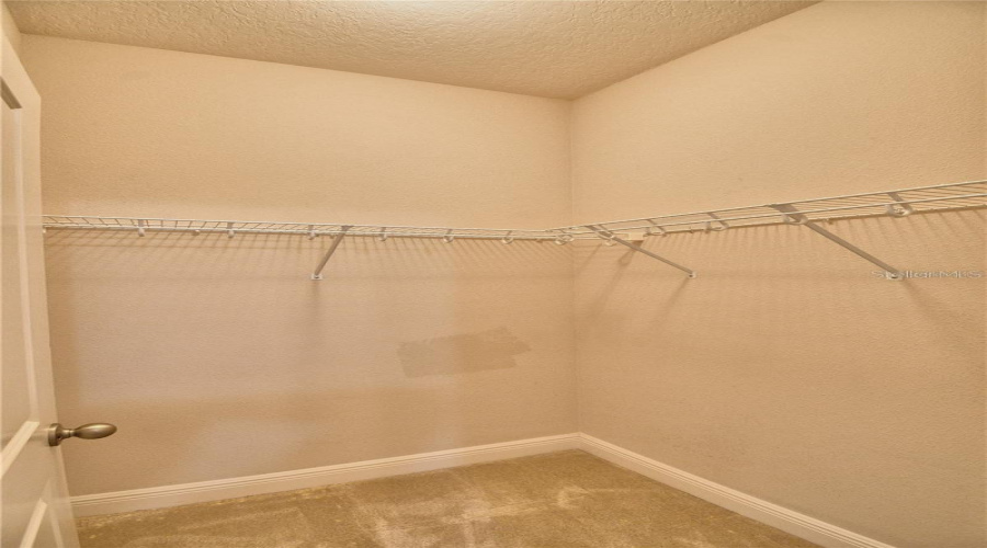 DAVENPORT, Florida 33896, 4 Bedrooms Bedrooms, ,3 BathroomsBathrooms,Residential,For Sale,ABERDEEN,0,MFRO6376344