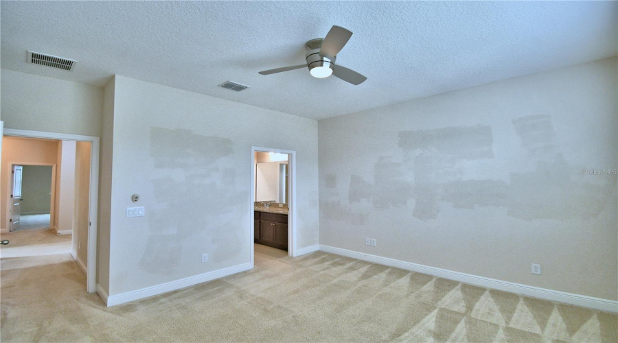 DAVENPORT, Florida 33896, 4 Bedrooms Bedrooms, ,3 BathroomsBathrooms,Residential,For Sale,ABERDEEN,0,MFRO6376344