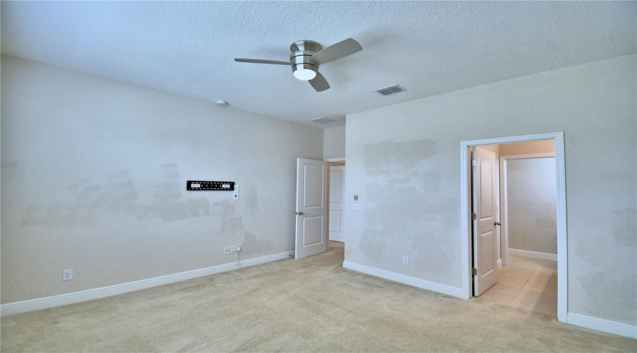 DAVENPORT, Florida 33896, 4 Bedrooms Bedrooms, ,3 BathroomsBathrooms,Residential,For Sale,ABERDEEN,0,MFRO6376344