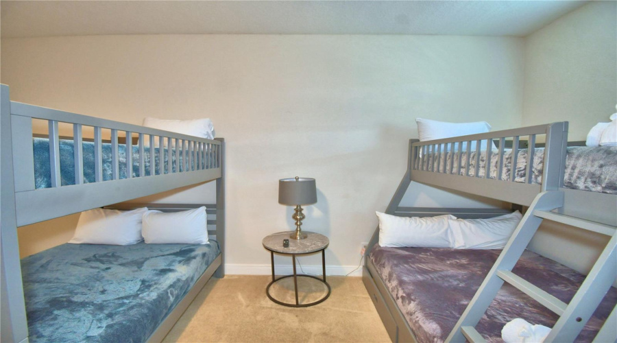 DAVENPORT, Florida 33896, 4 Bedrooms Bedrooms, ,3 BathroomsBathrooms,Residential,For Sale,ABERDEEN,0,MFRO6376344