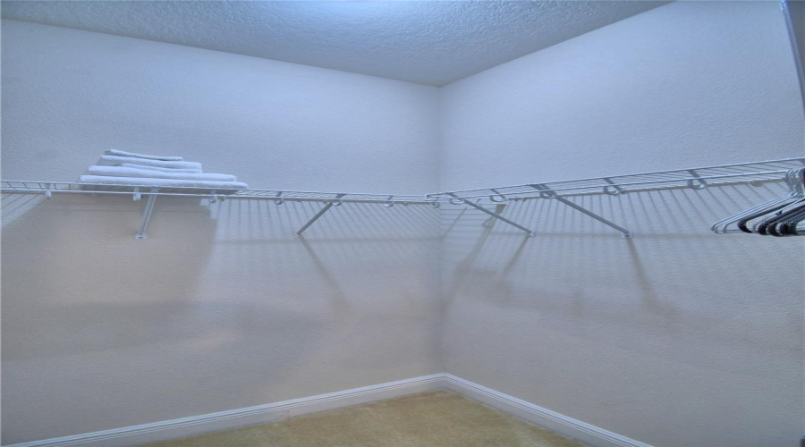 DAVENPORT, Florida 33896, 4 Bedrooms Bedrooms, ,3 BathroomsBathrooms,Residential,For Sale,ABERDEEN,0,MFRO6376344