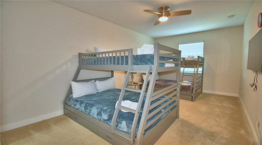 DAVENPORT, Florida 33896, 4 Bedrooms Bedrooms, ,3 BathroomsBathrooms,Residential,For Sale,ABERDEEN,0,MFRO6376344