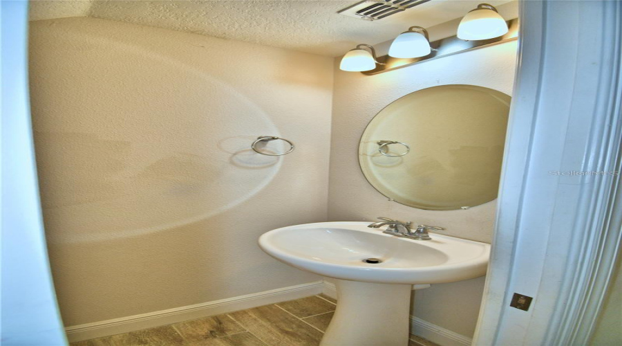 DAVENPORT, Florida 33896, 4 Bedrooms Bedrooms, ,3 BathroomsBathrooms,Residential,For Sale,ABERDEEN,0,MFRO6376344