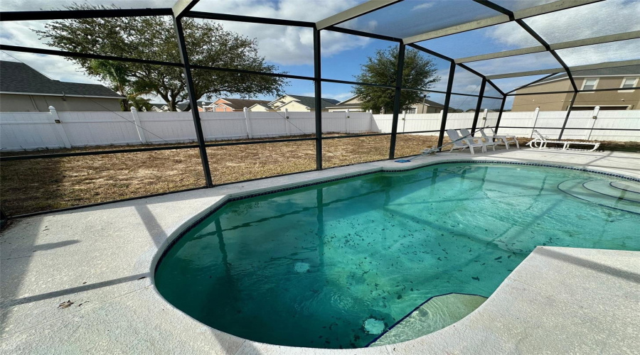 DAVENPORT, Florida 33837, 5 Bedrooms Bedrooms, ,3 BathroomsBathrooms,Residential,For Sale,KNOLLWOOD,0,MFRO6375905