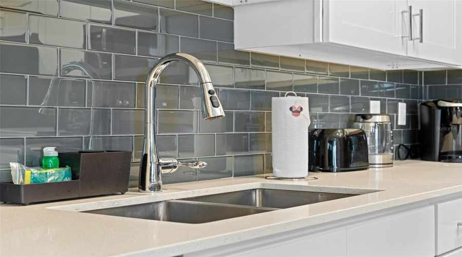 KISSIMMEE, Florida 34746, 3 Bedrooms Bedrooms, ,2 BathroomsBathrooms,Residential,For Sale,PARADOX,0,MFRO6339910