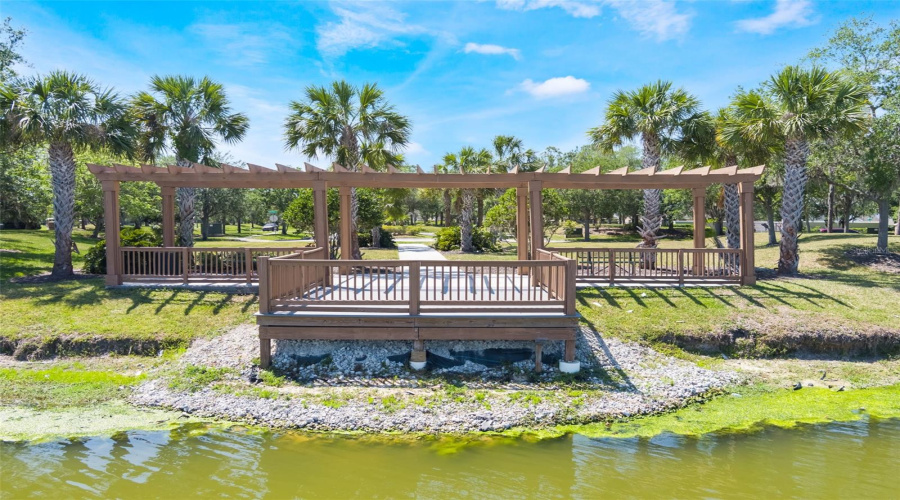 Neighbordhood Pier 2