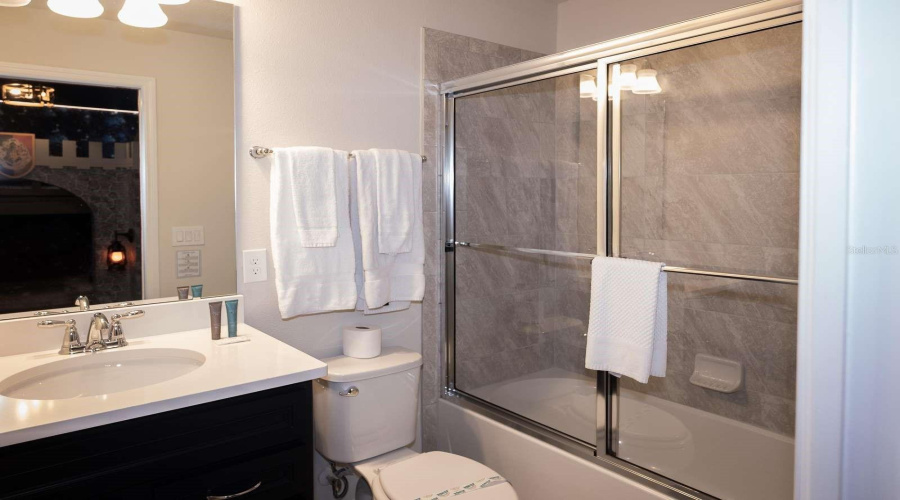 DAVENPORT, Florida 33897, 5 Bedrooms Bedrooms, ,5 BathroomsBathrooms,Residential,For Sale,KONA,0,MFRO6376217