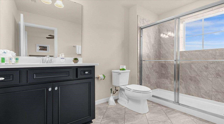 DAVENPORT, Florida 33897, 5 Bedrooms Bedrooms, ,5 BathroomsBathrooms,Residential,For Sale,KONA,0,MFRO6376217