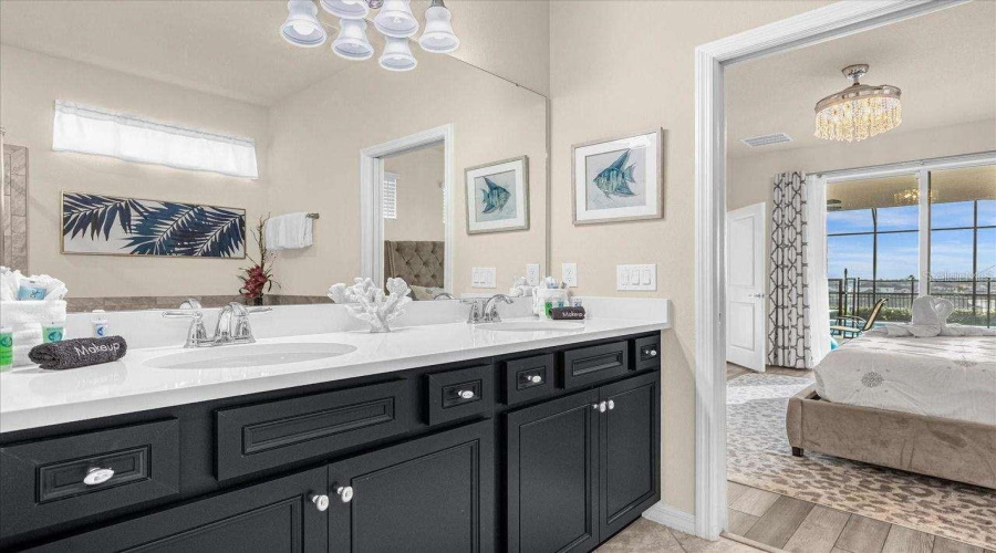 DAVENPORT, Florida 33897, 5 Bedrooms Bedrooms, ,5 BathroomsBathrooms,Residential,For Sale,KONA,0,MFRO6376217