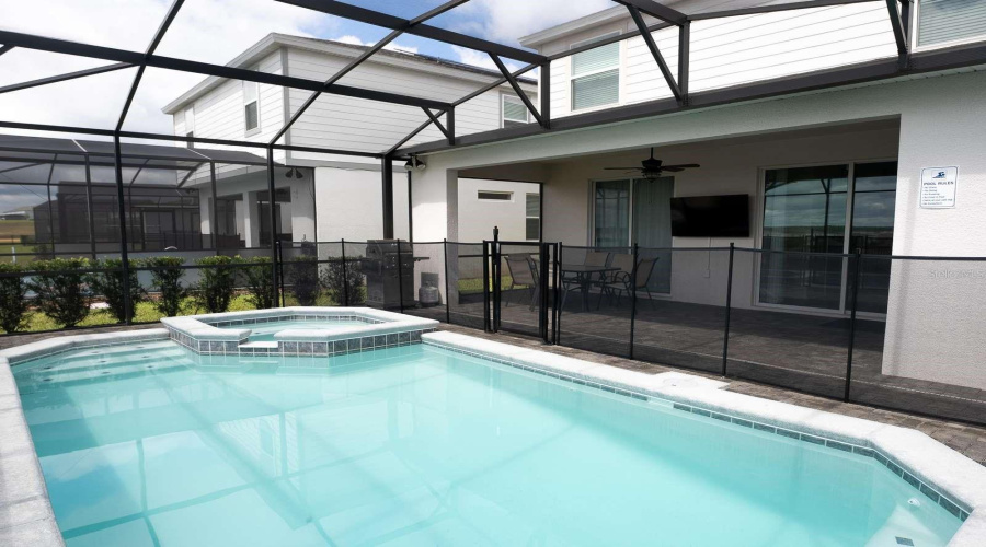 DAVENPORT, Florida 33897, 5 Bedrooms Bedrooms, ,5 BathroomsBathrooms,Residential,For Sale,KONA,0,MFRO6376217