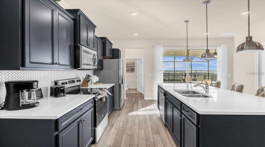 DAVENPORT, Florida 33897, 5 Bedrooms Bedrooms, ,5 BathroomsBathrooms,Residential,For Sale,KONA,0,MFRO6376217