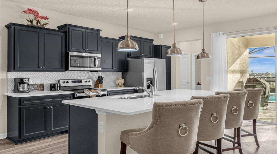 DAVENPORT, Florida 33897, 5 Bedrooms Bedrooms, ,5 BathroomsBathrooms,Residential,For Sale,KONA,0,MFRO6376217