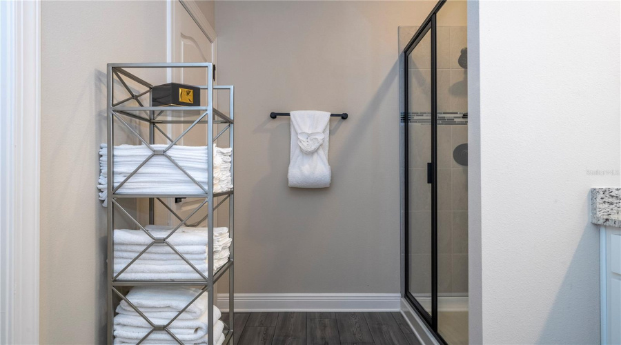 KISSIMMEE, Florida 34747, 6 Bedrooms Bedrooms, ,4 BathroomsBathrooms,Residential,For Sale,SOMERSWORTH,0,MFRO6374894