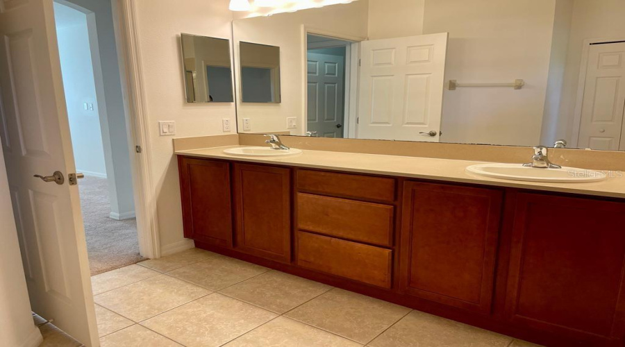 KISSIMMEE, Florida 34746, 3 Bedrooms Bedrooms, ,2 BathroomsBathrooms,Residential,For Sale,GULF SHORE,0,MFRO6376621