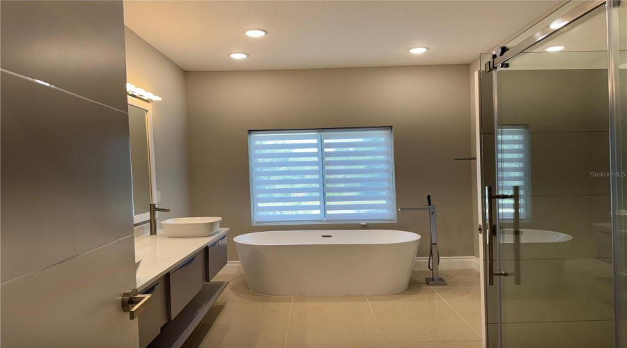 DAVENPORT, Florida 33837, 4 Bedrooms Bedrooms, ,3 BathroomsBathrooms,Residential,For Sale,GREENBRIAR,0,MFRO6335792