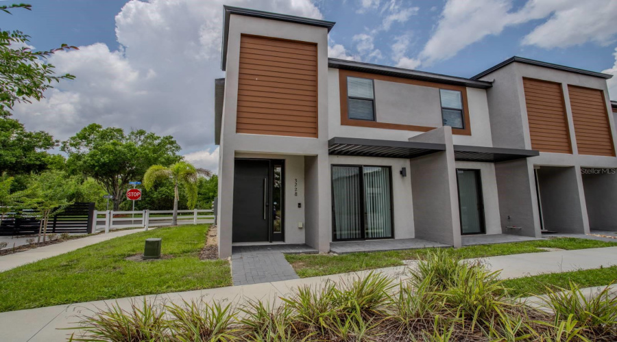 front angle of your corner unit townhouse.