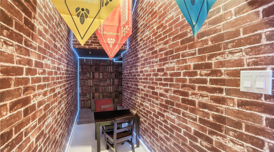 DAVENPORT, Florida 33896, 6 Bedrooms Bedrooms, ,5 BathroomsBathrooms,Residential,For Sale,TAKEAWAY,0,MFRS5142382