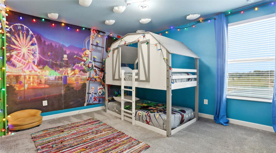 DAVENPORT, Florida 33896, 6 Bedrooms Bedrooms, ,5 BathroomsBathrooms,Residential,For Sale,TAKEAWAY,0,MFRS5142382