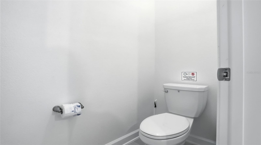 DAVENPORT, Florida 33896, 6 Bedrooms Bedrooms, ,5 BathroomsBathrooms,Residential,For Sale,TAKEAWAY,0,MFRS5142382