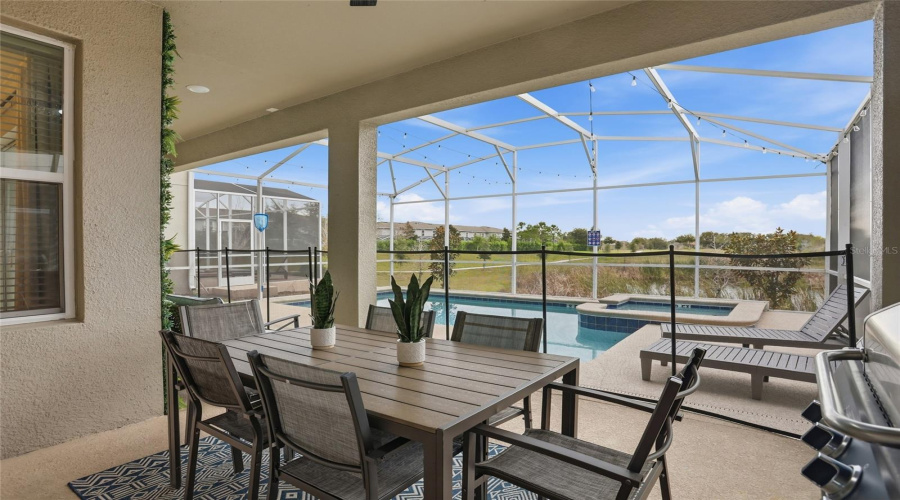 DAVENPORT, Florida 33896, 6 Bedrooms Bedrooms, ,5 BathroomsBathrooms,Residential,For Sale,TAKEAWAY,0,MFRS5142382