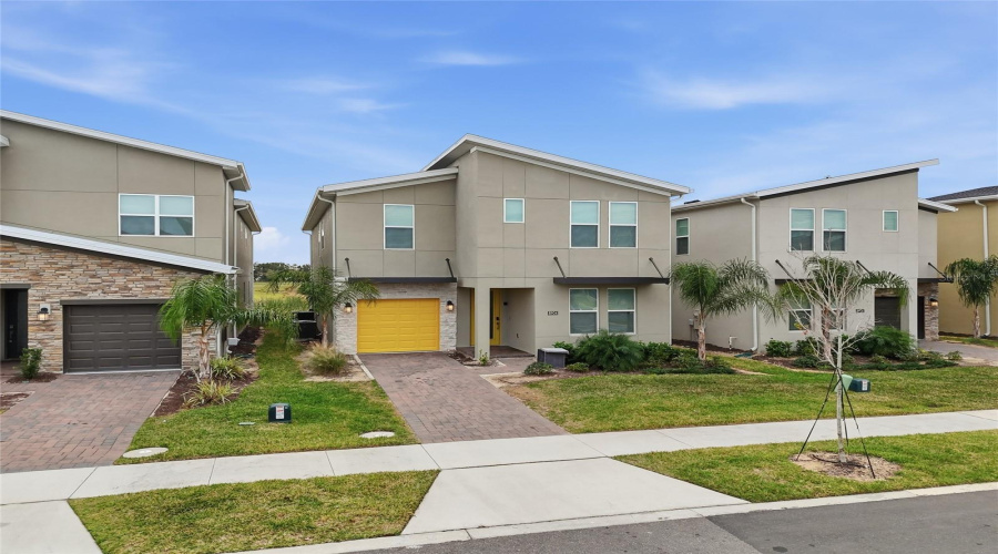 DAVENPORT, Florida 33896, 6 Bedrooms Bedrooms, ,5 BathroomsBathrooms,Residential,For Sale,TAKEAWAY,0,MFRS5142382