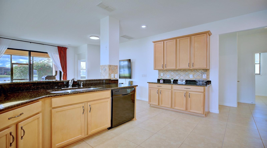 KISSIMMEE, Florida 34746, 4 Bedrooms Bedrooms, ,3 BathroomsBathrooms,Residential,For Sale,BASS BOAT,0,MFRO6376700