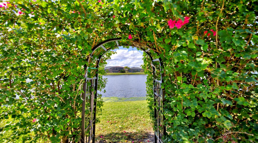 KISSIMMEE, Florida 34746, 4 Bedrooms Bedrooms, ,3 BathroomsBathrooms,Residential,For Sale,BASS BOAT,0,MFRO6376700