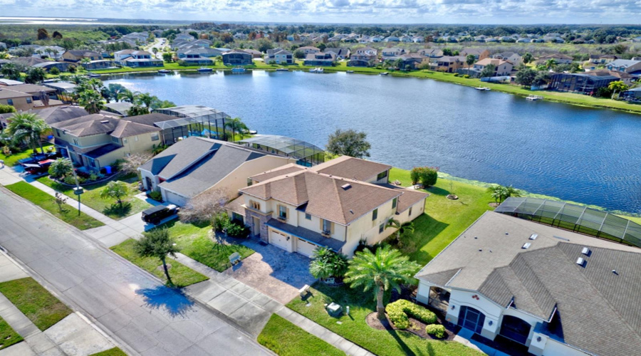 KISSIMMEE, Florida 34746, 4 Bedrooms Bedrooms, ,3 BathroomsBathrooms,Residential,For Sale,BASS BOAT,0,MFRO6376700